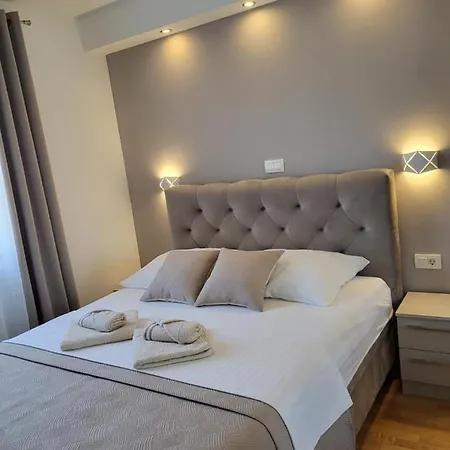 Malu Apartman Apartment *