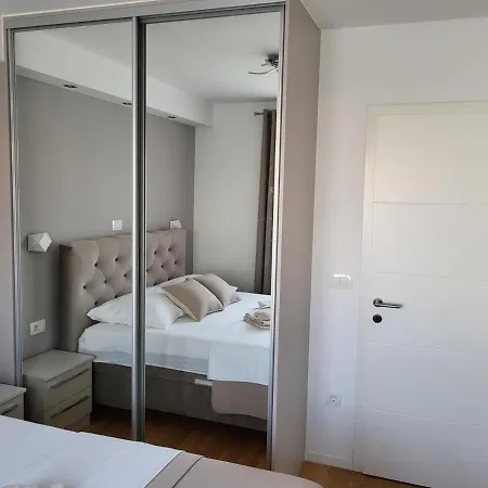 Malu Apartman Apartment Zadar