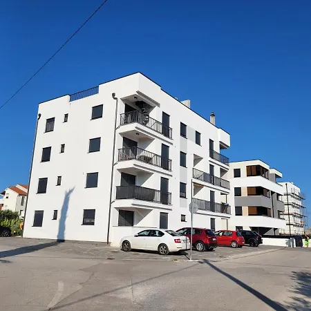 Malu Apartman * Zadar