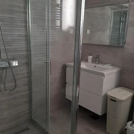 公寓 Malu Apartman